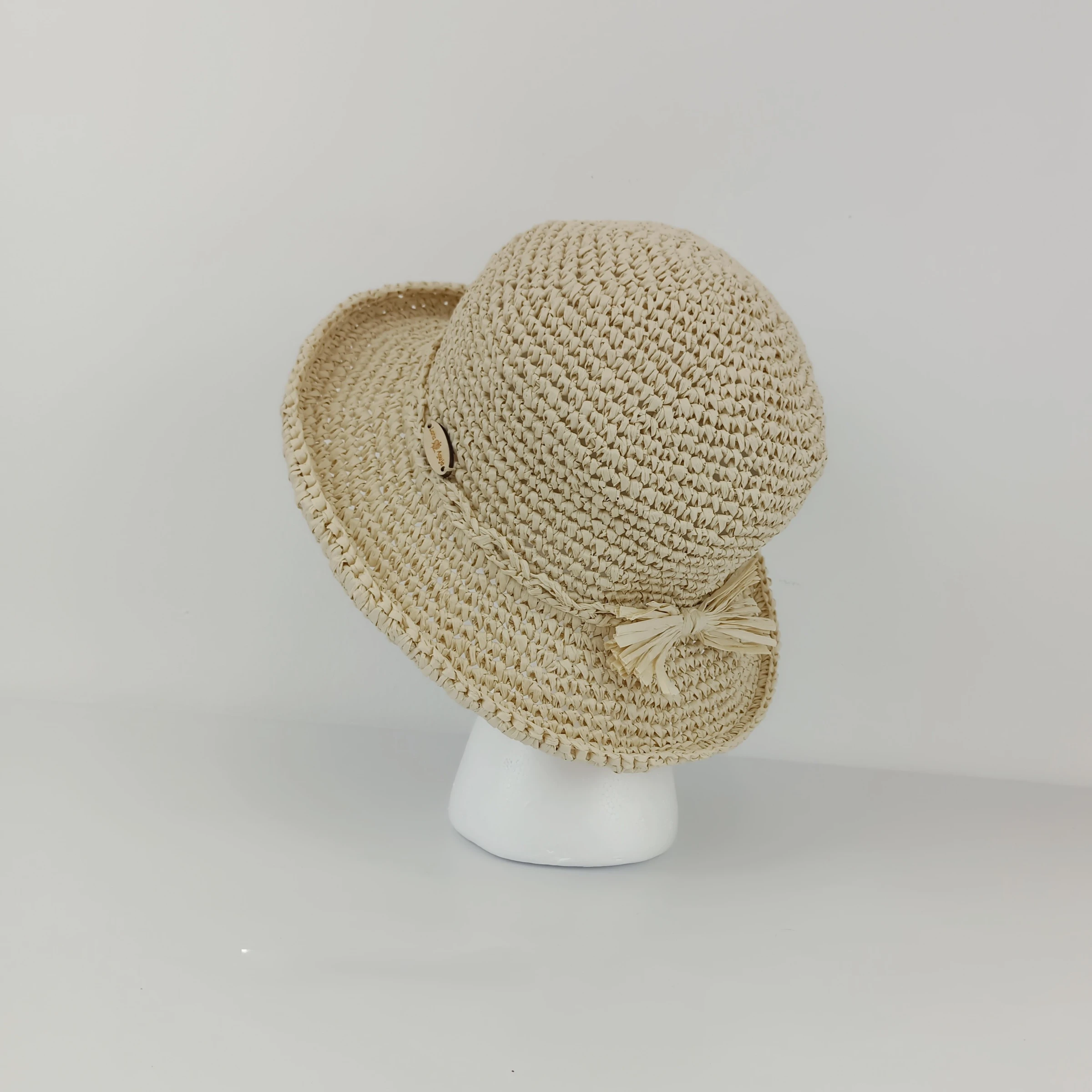 Sombrero de ala estilo bucket tejido con rafia ligera – photo 5